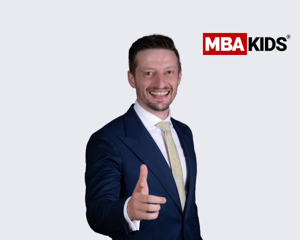 Laurențiu Dorobanțu, Business Coach MBAKids Academy